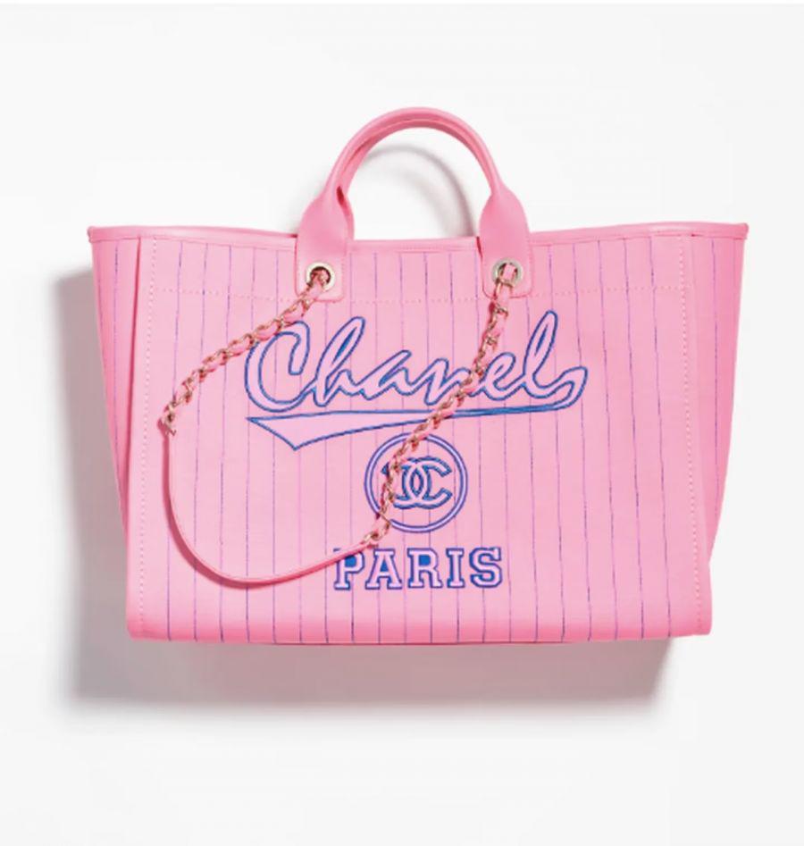 wanda-nara-lucio-un-look-barbie-con-una-cartera-pink-que-cuesta-casi-dos-millones-de-pesos-1517856