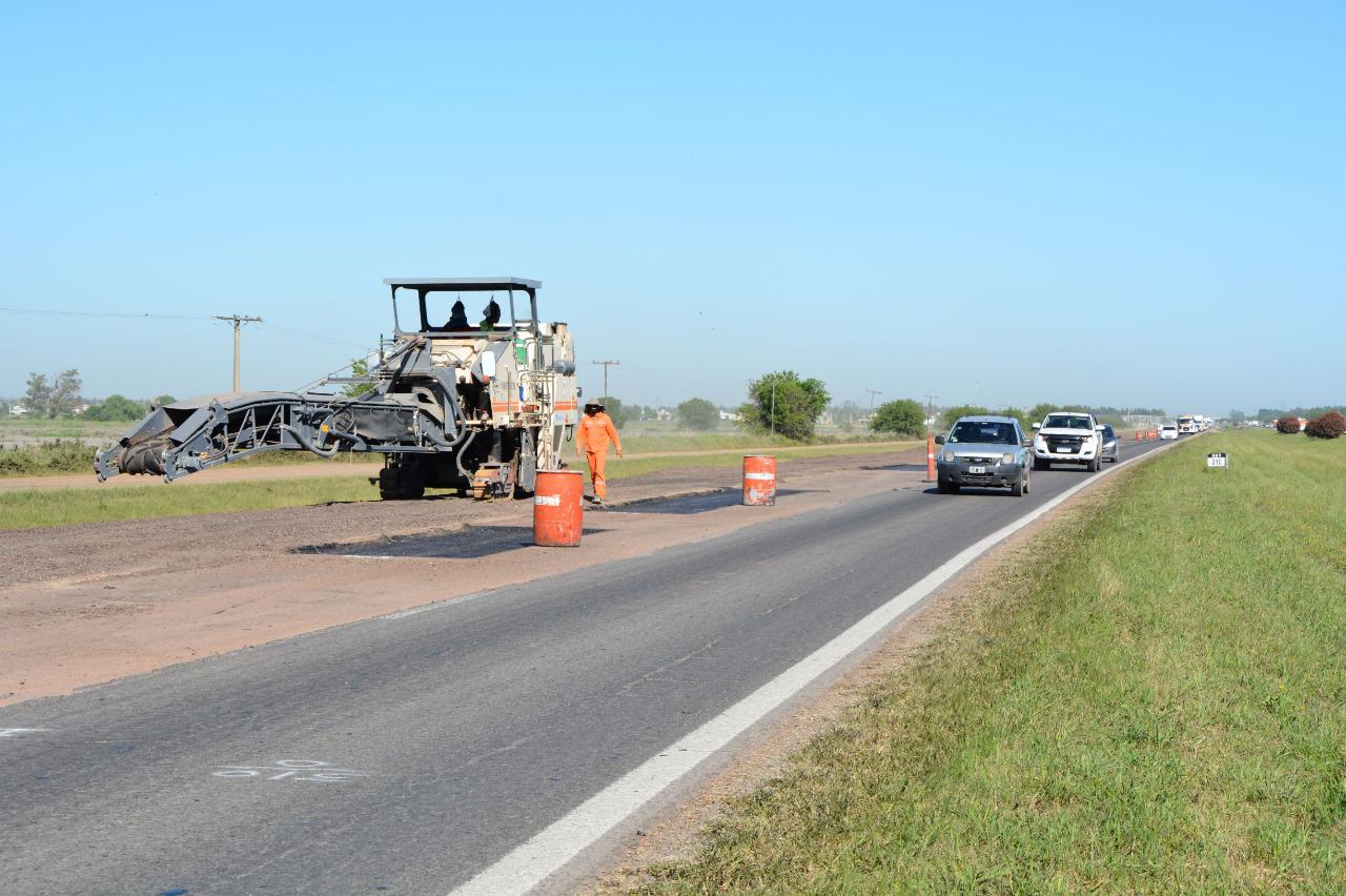 EL GOBBIERNO NACIONAL AVANZA CON LA REPAVIMENTACIÓN DE LA AUTOPISTA ROSARIO-CÓRDOBA I