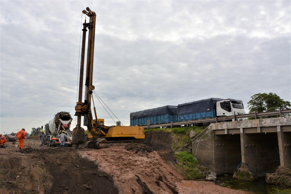 AUT RN 34 - PILOTAJE NUEVO PUENTE CANAL VILA-CULULU - 22-4-22