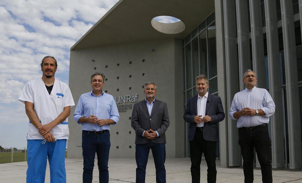 Lewandowski_Mirabella_Rafaela