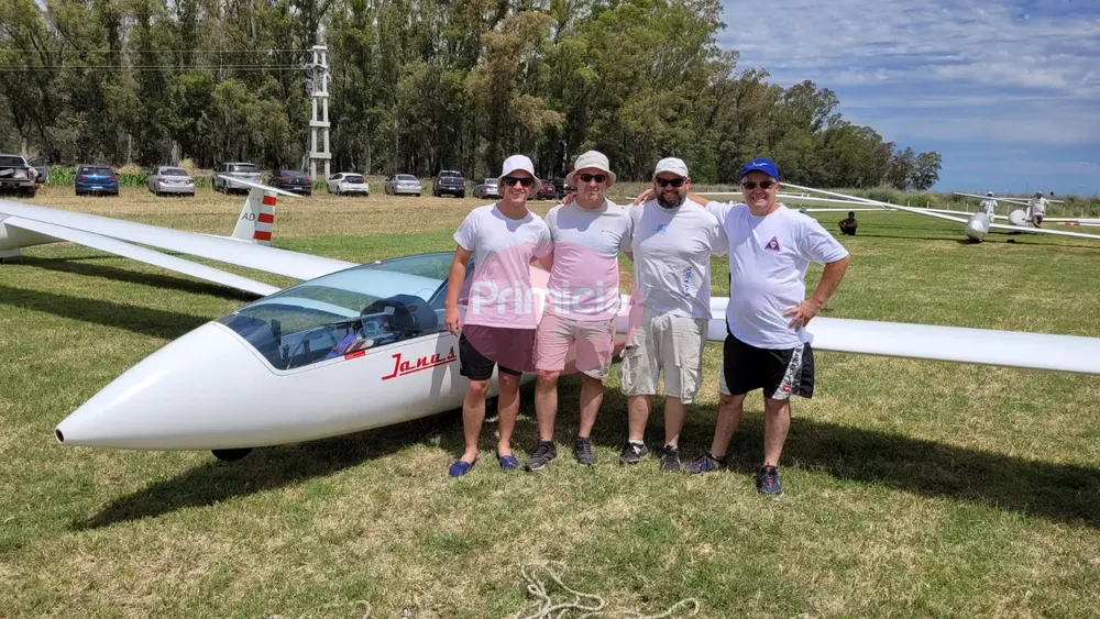 EQUIPO NACIONAL AMERICA - CLUB PLANEADORES RAFAELA - 29-5-24 (1)