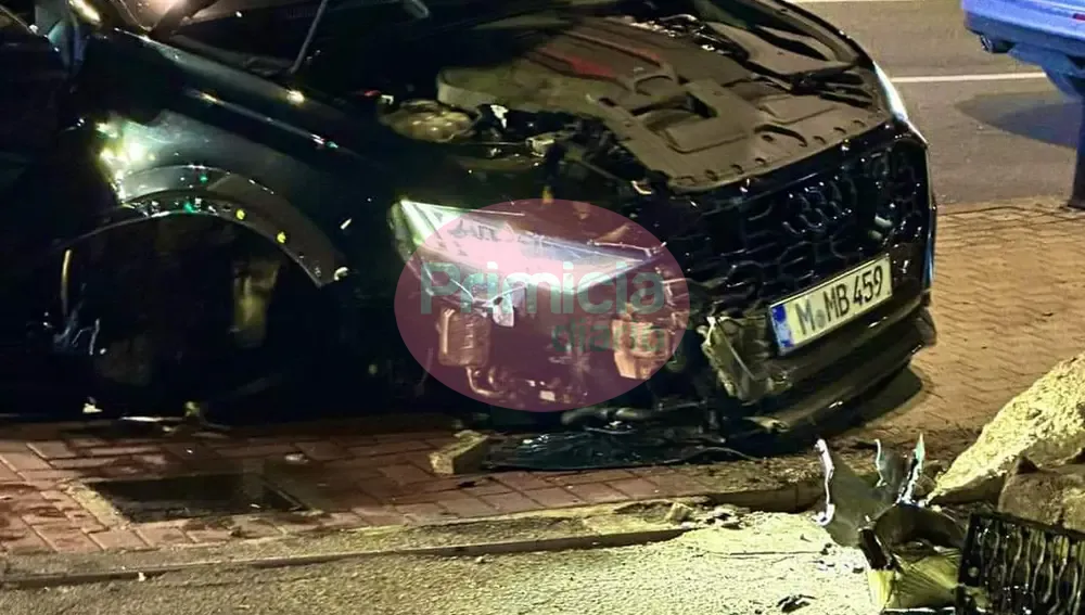 asi-quedo-coche-balotelli-accidente_58