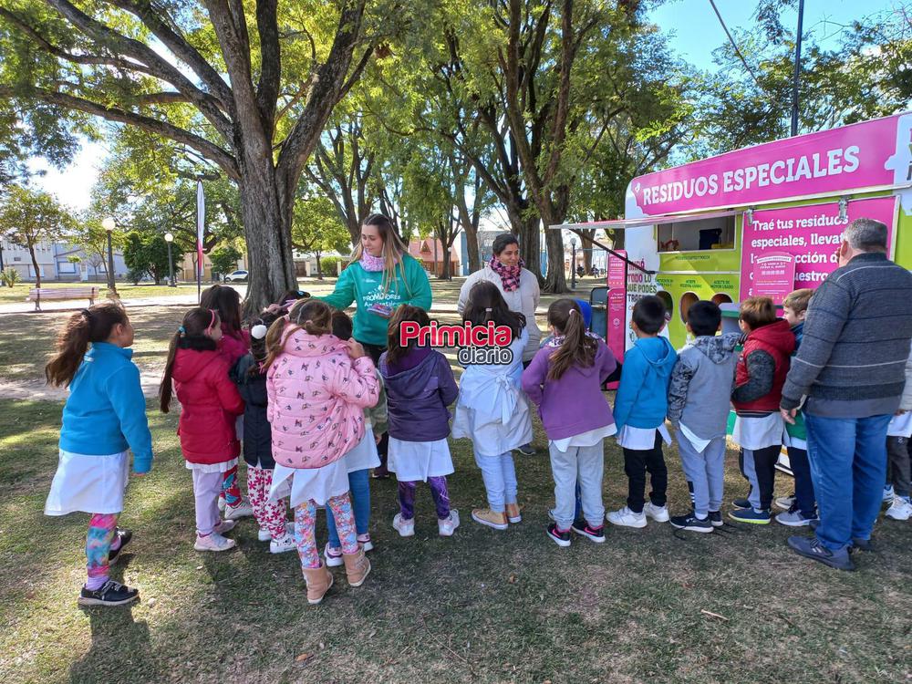 ESCUELAS EN PUNTO VERDE MOVIL