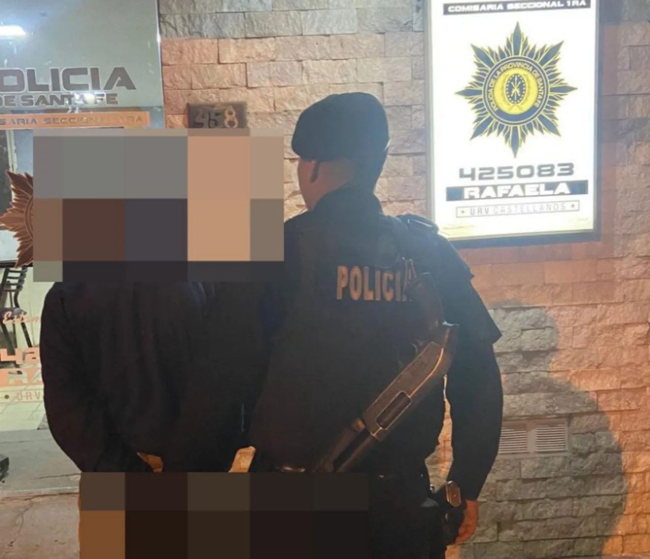 Detenido (1)