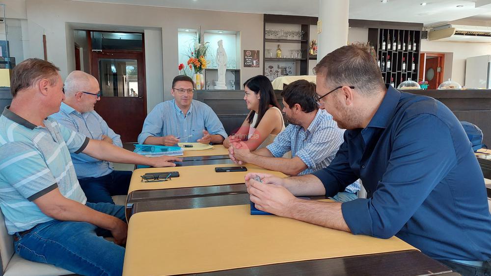 Lisandro marsico reunido