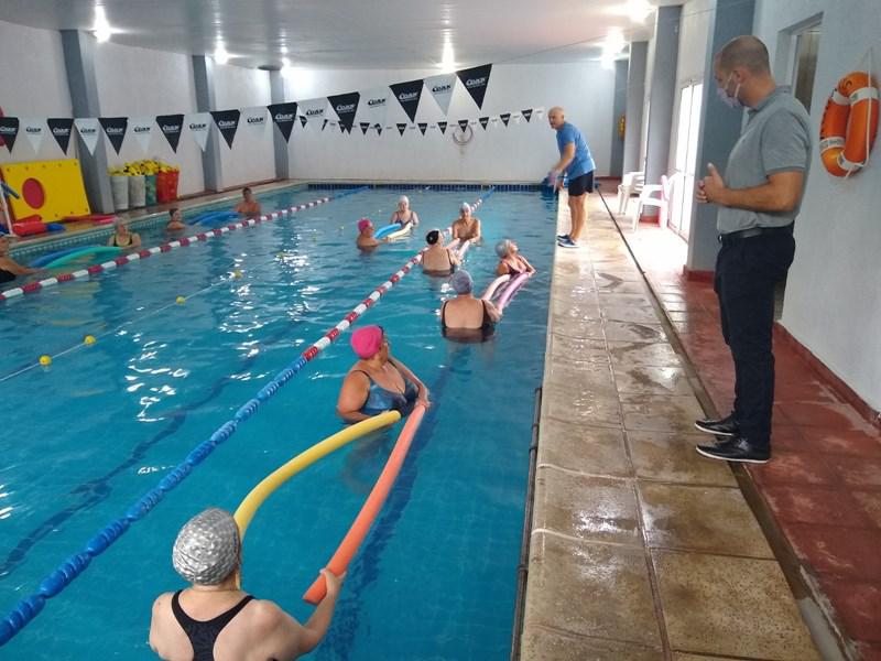 Natación