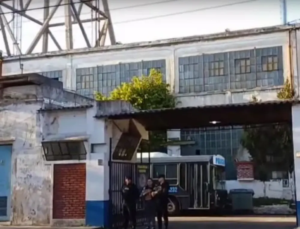 policia-federal-atrincheradojpg (1)