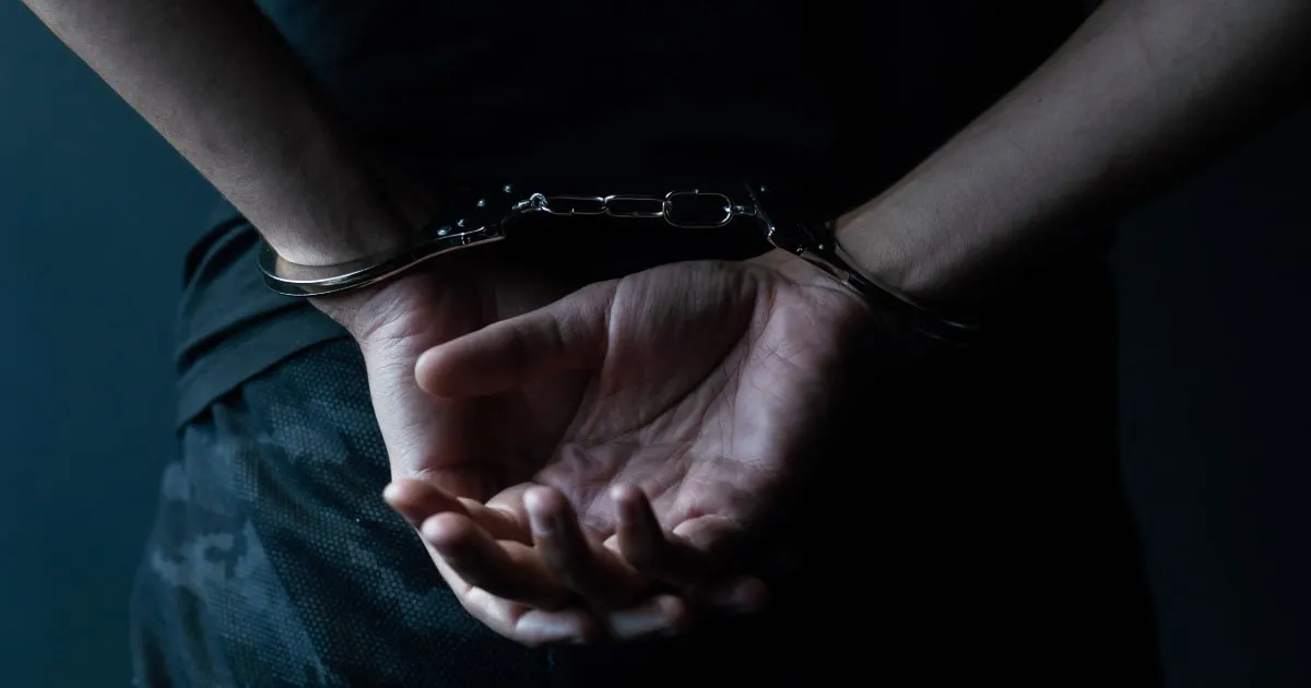 5-leis-bizarras-que-podem-te-levar-a-prisao-em-outros-paises