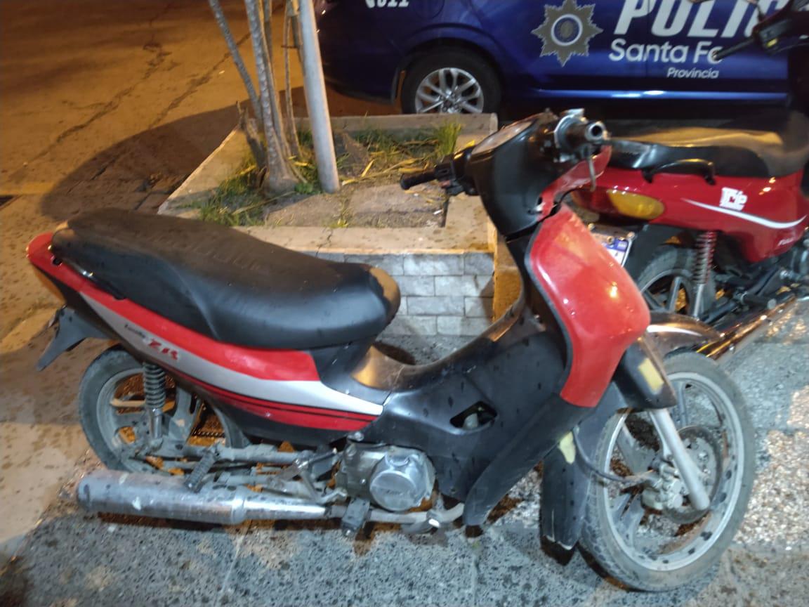 Ref. robo calificado, moto recuperada 03-08.